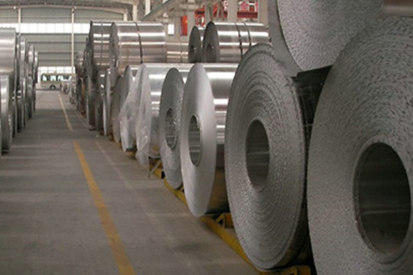 鋁卷一噸多少錢？